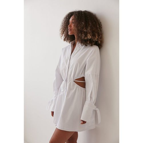 Kleid Mit Hüftdetail - White - Angelica Blick x NA-KD - Modalova